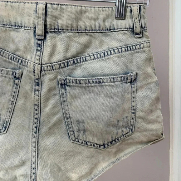 Hi Rise Topshop Distressed Denim Hallie Shorts - Picture 6 of 6